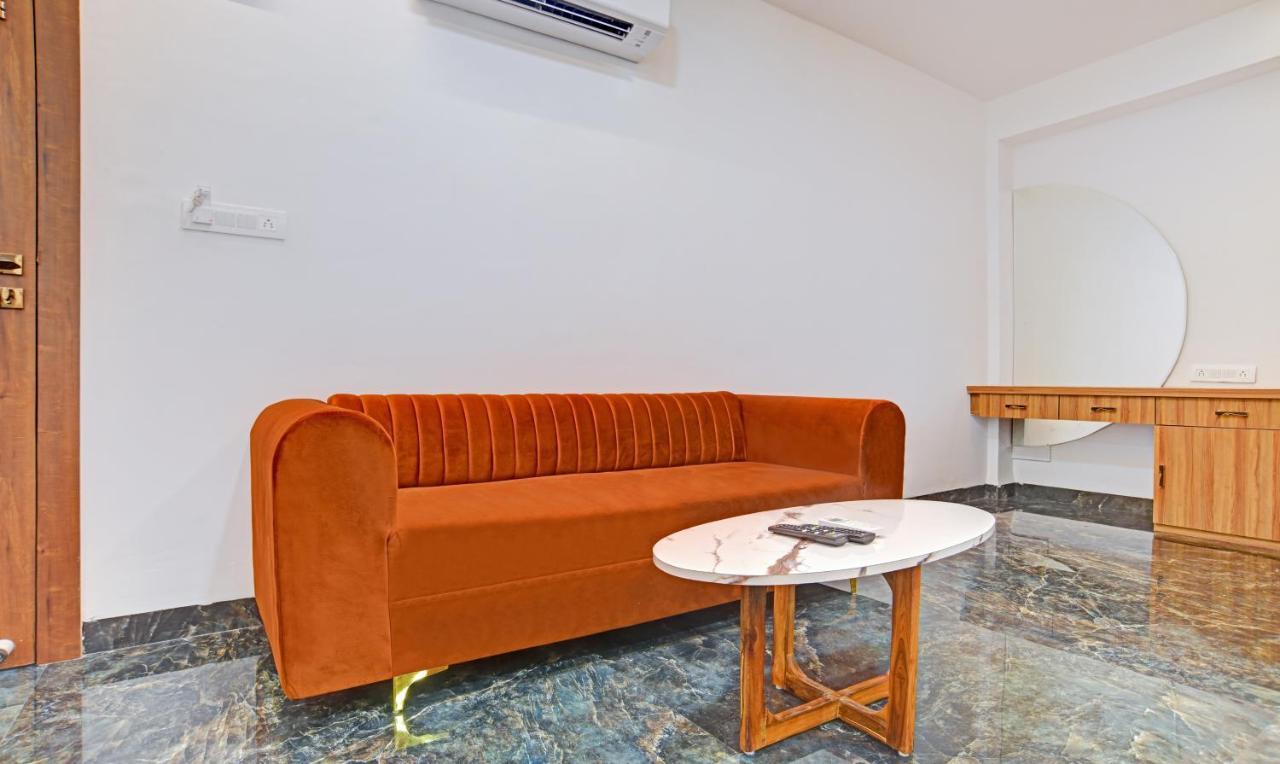 Itsy Hotels Phoenix Indore Exterior photo