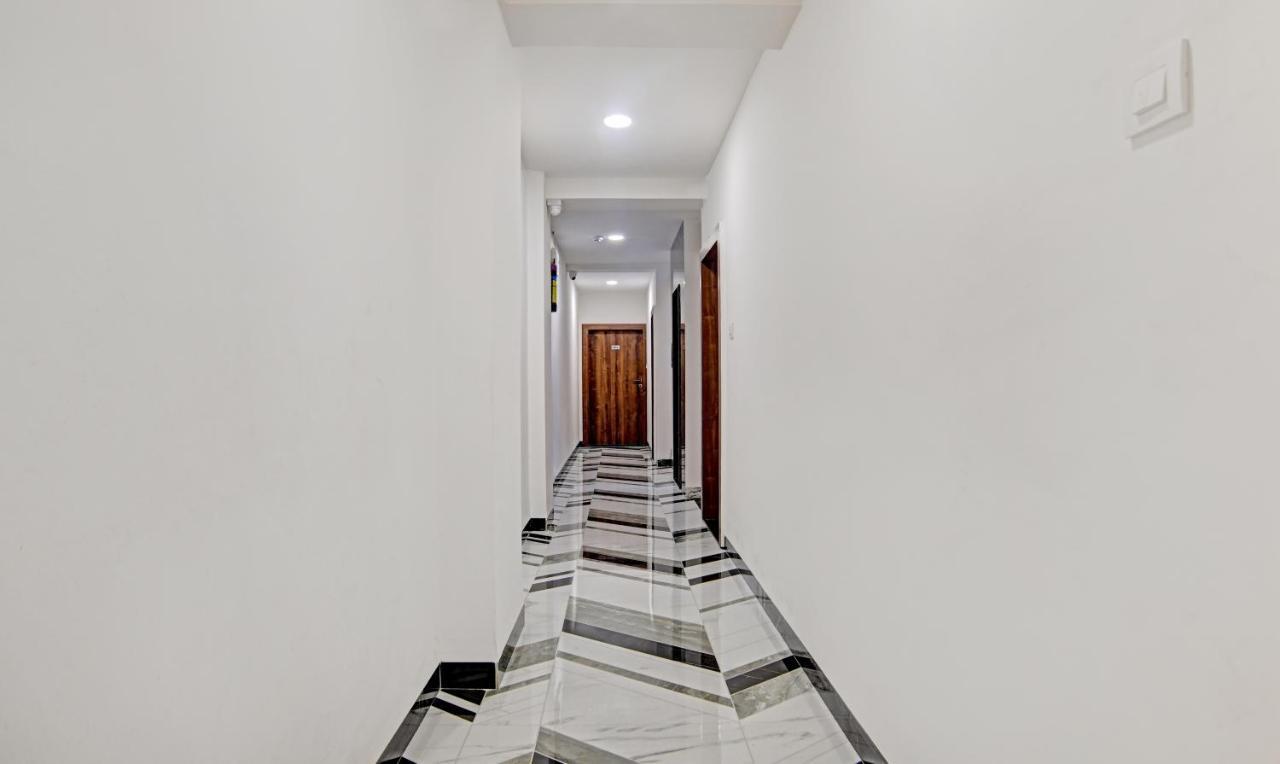 Itsy Hotels Phoenix Indore Exterior photo