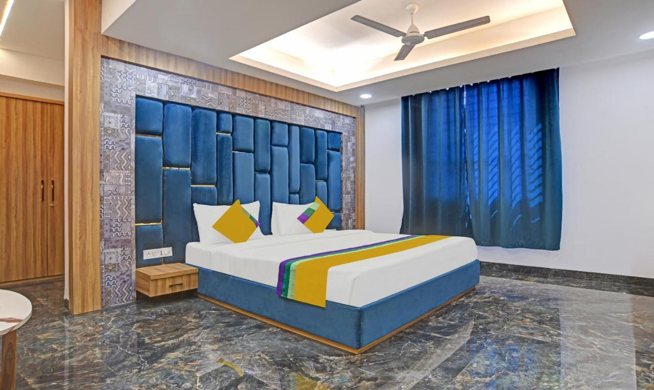 Itsy Hotels Phoenix Indore Exterior photo